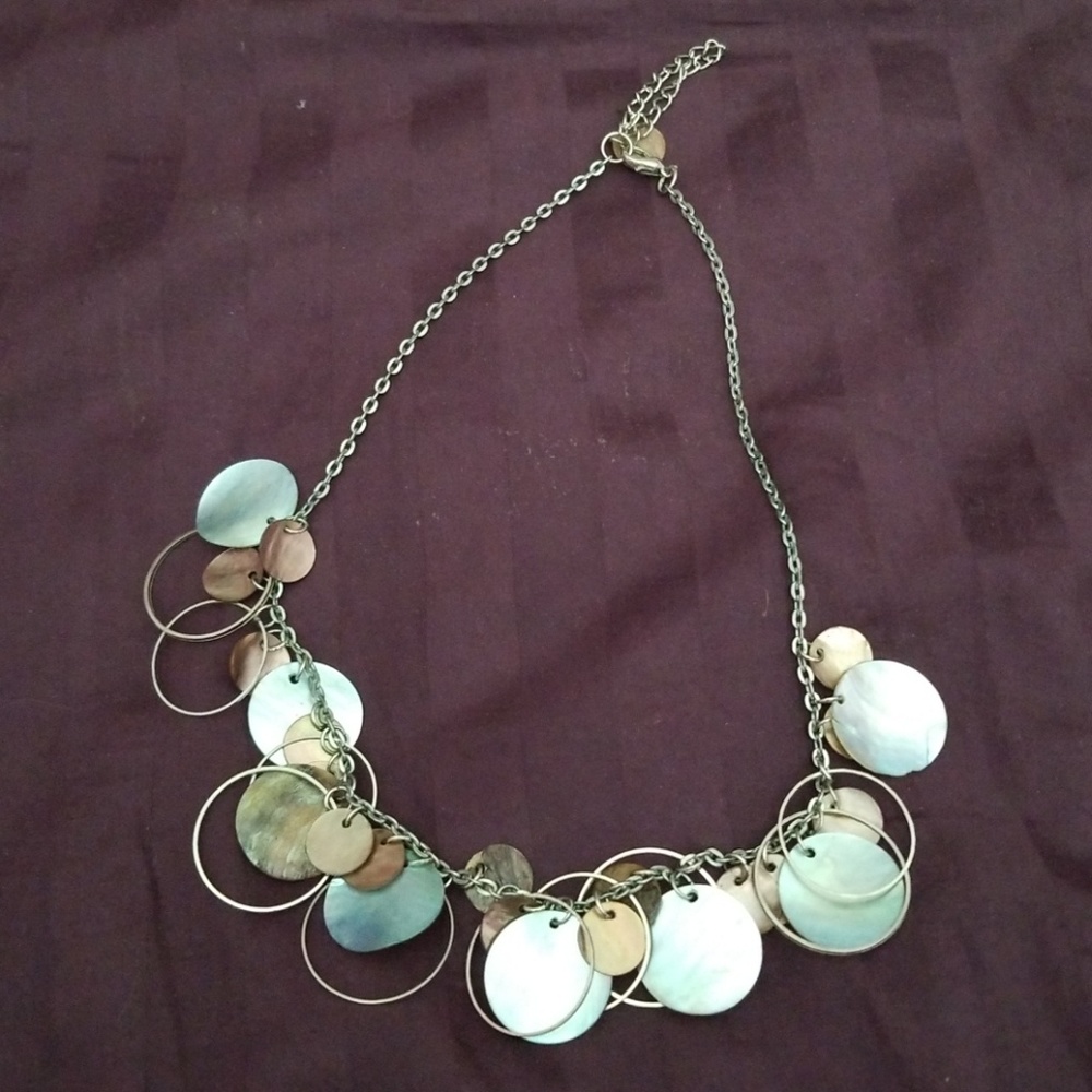 Short necklace turquoise and brown